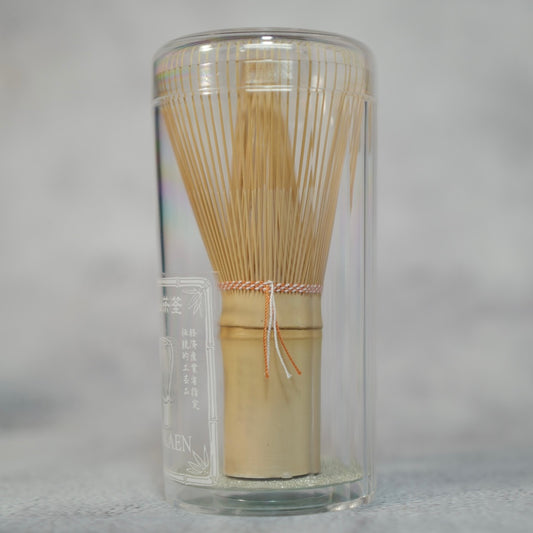 Suikaen — Bamboo Matcha Whisk, Orange/White Thread